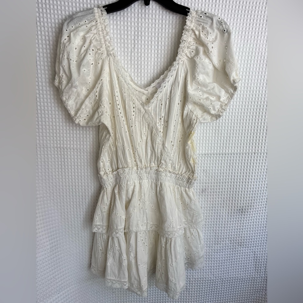 Sky to Moon eyelet dress Size S v-neck ivory white color in 100% Cotton